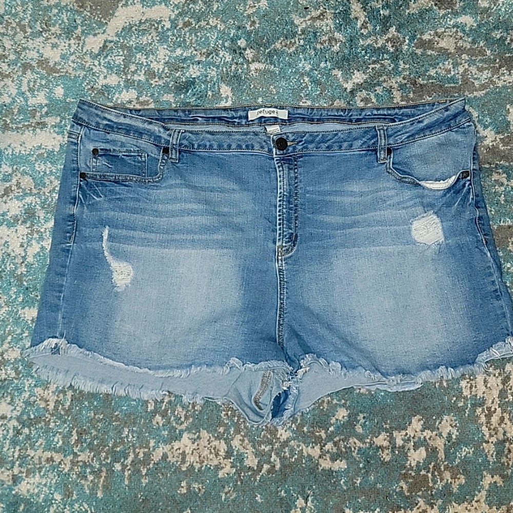 Refuge size 24 denim shorts